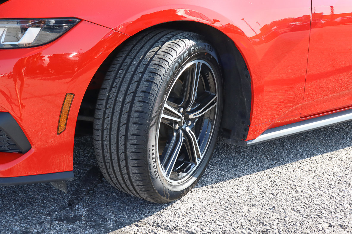 Used 2024 Ford Mustang Premium image 17