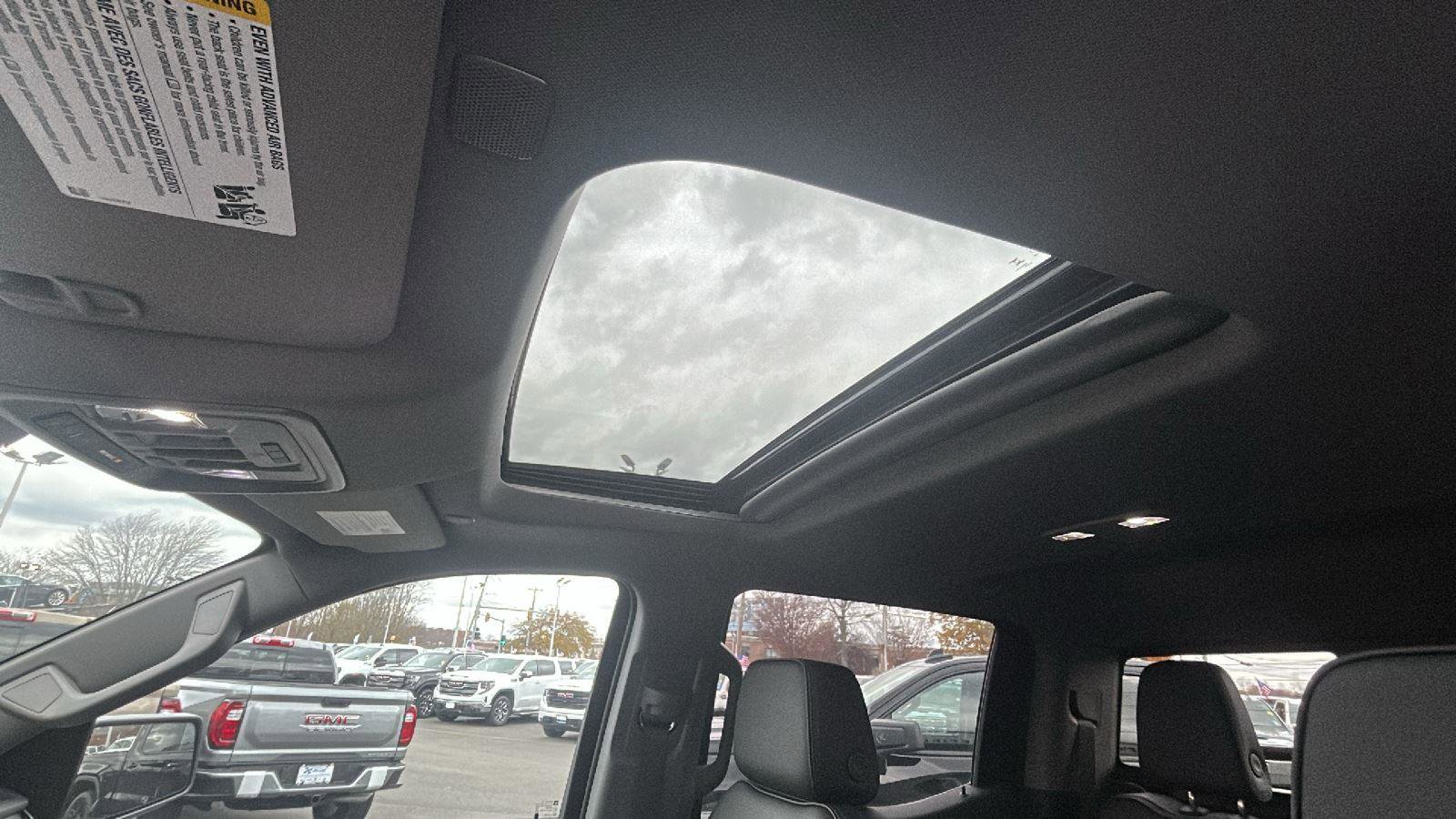 New 2026 GMC Sierra 1500 Denali w/ Denali Reserve Package image 29