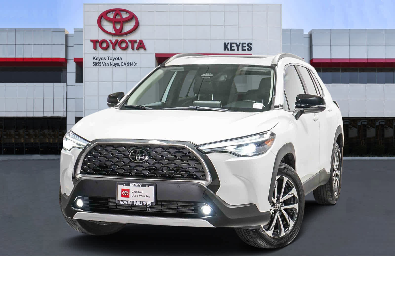 Certified 2025 Toyota Corolla Cross XLE w/ Convenience Package AWD/4WD image 1