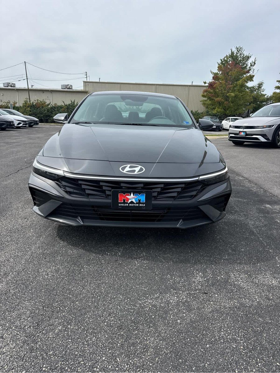 New 2026 Hyundai Elantra SE FWD image 11