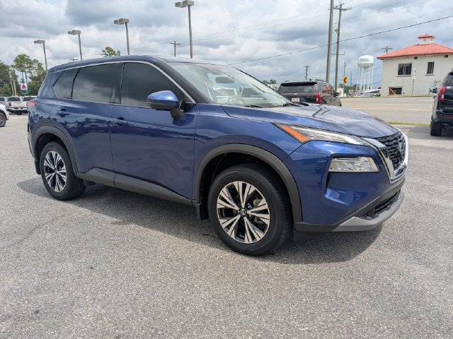 Used 2021 Nissan Rogue SV FWD image 2