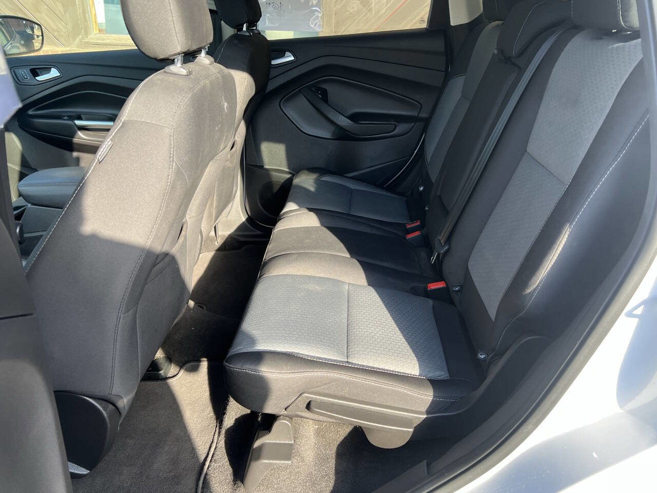 Used 2018 Ford Escape SE image 20