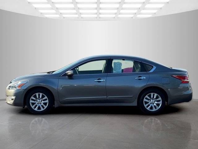 Used 2015 Nissan Altima 2.5 S w/ Power Driver Seat Package FWD image 4