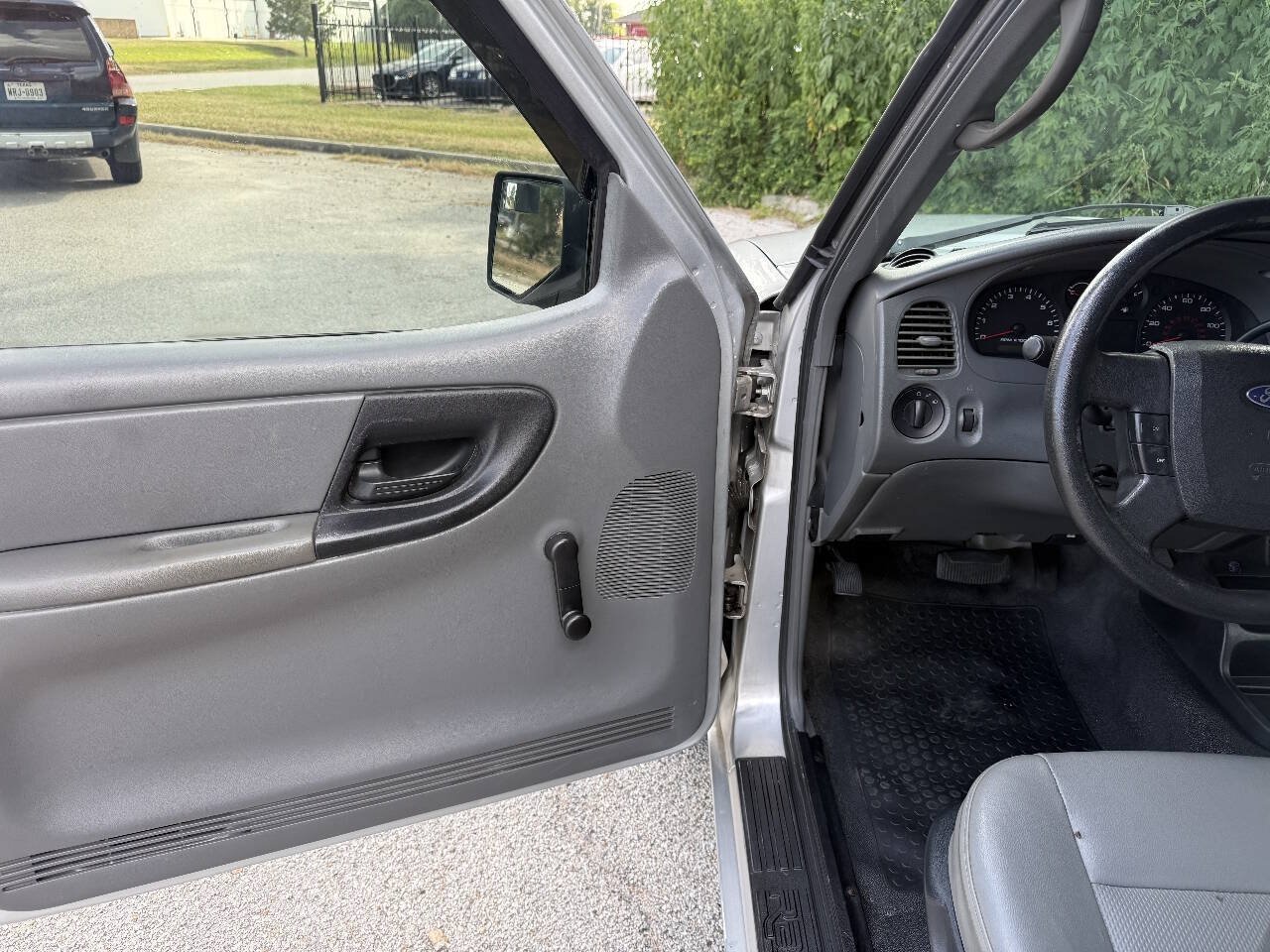 Used 2010 Ford Ranger XL RWD image 13