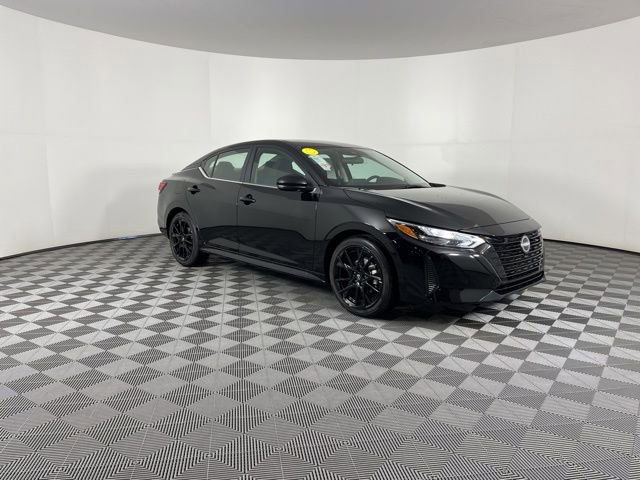 New 2025 Nissan Sentra SR w/ Midnight Edition image 2