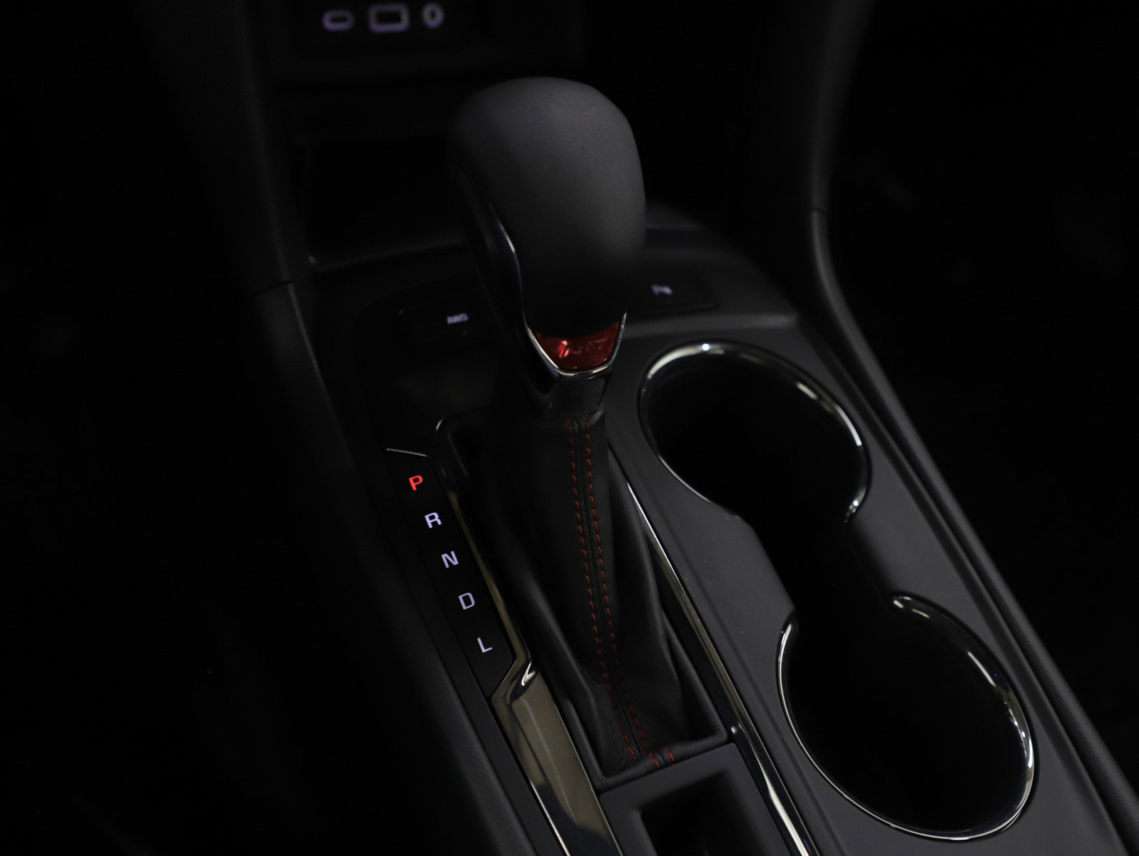 Used 2024 Chevrolet Equinox RS w/ RS Leather Package image 24