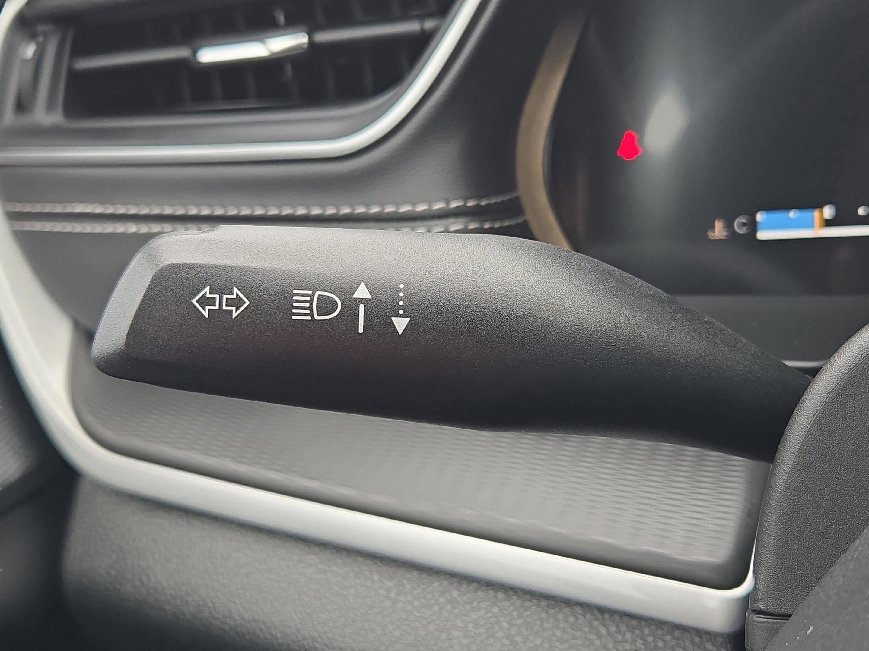 New 2025 Jeep Grand Cherokee L Altitude image 28