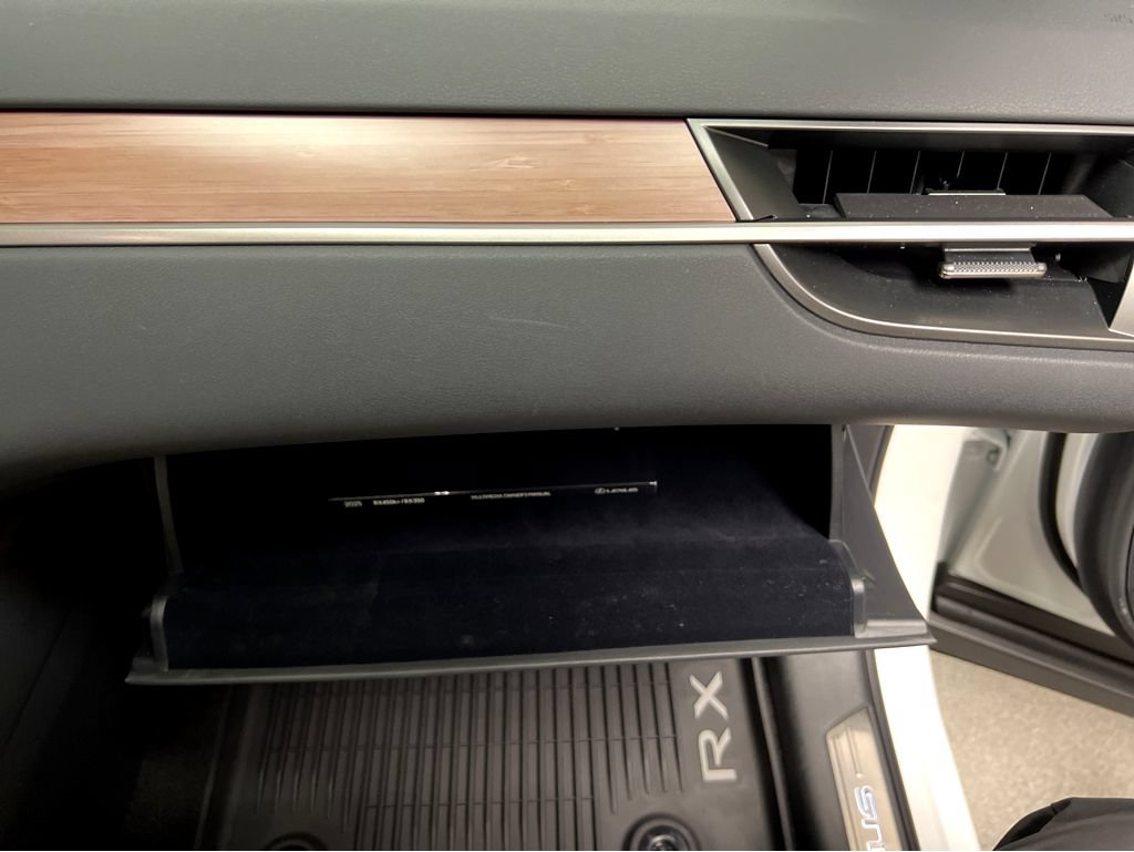 Certified 2025 Lexus RX 450h AWD w/ Convenience Package image 34