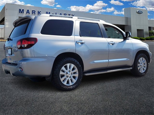 Used 2018 Toyota Sequoia Platinum image 3