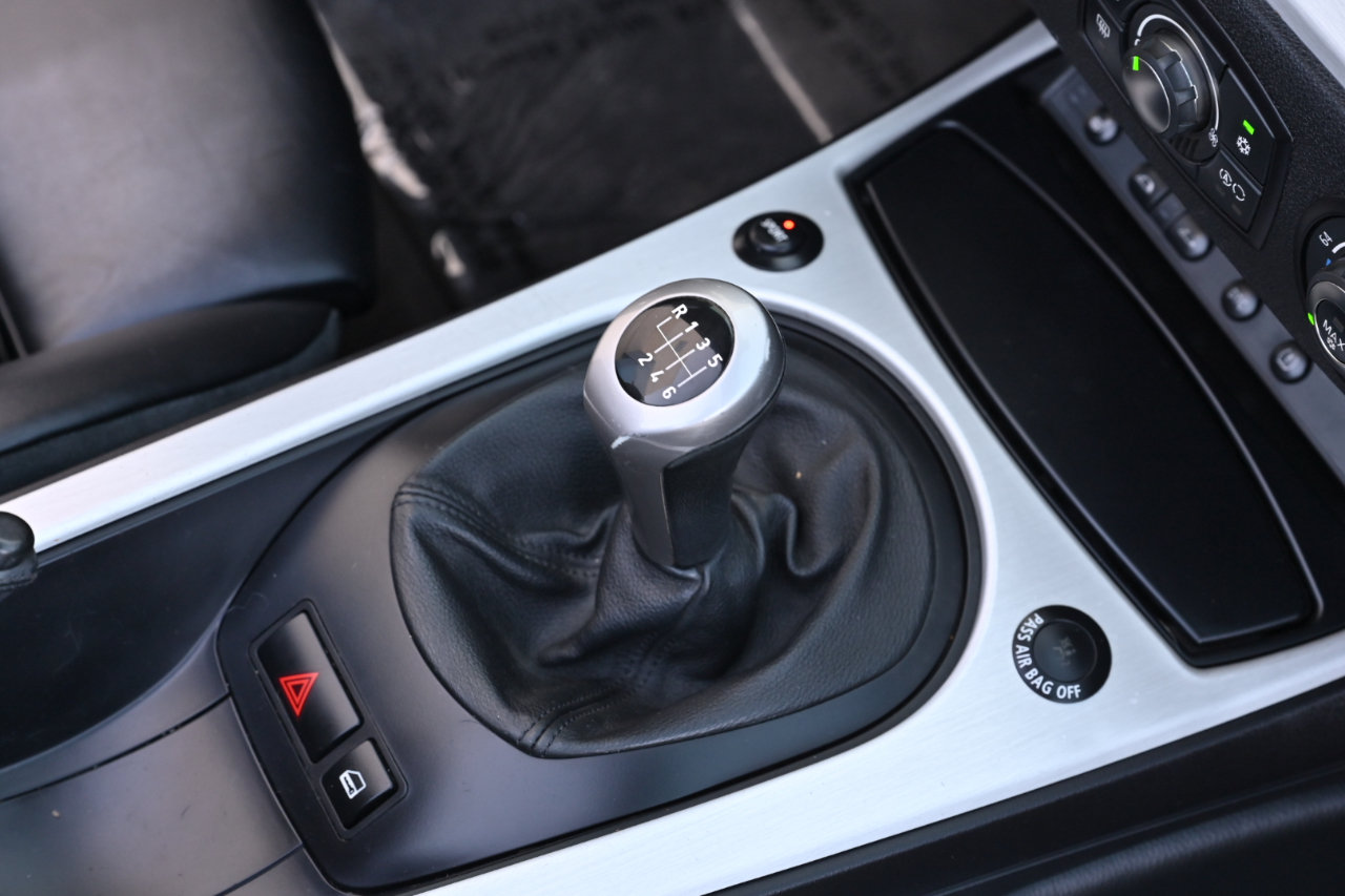 Used 2006 BMW Z4 3.0si RWD image 25