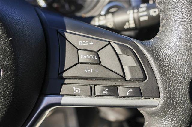 Used 2019 Nissan Rogue SV image 16