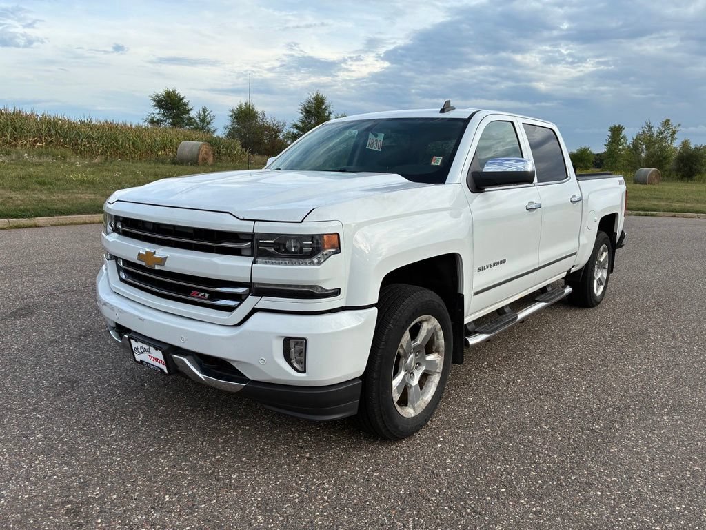 Used 2017 Chevrolet Silverado 1500 LTZ Z71 w/ LTZ Plus Package AWD/4WD image 4