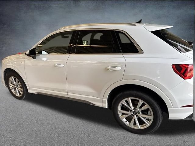 Used 2025 Audi Q3 2.0T Premium AWD/4WD image 3