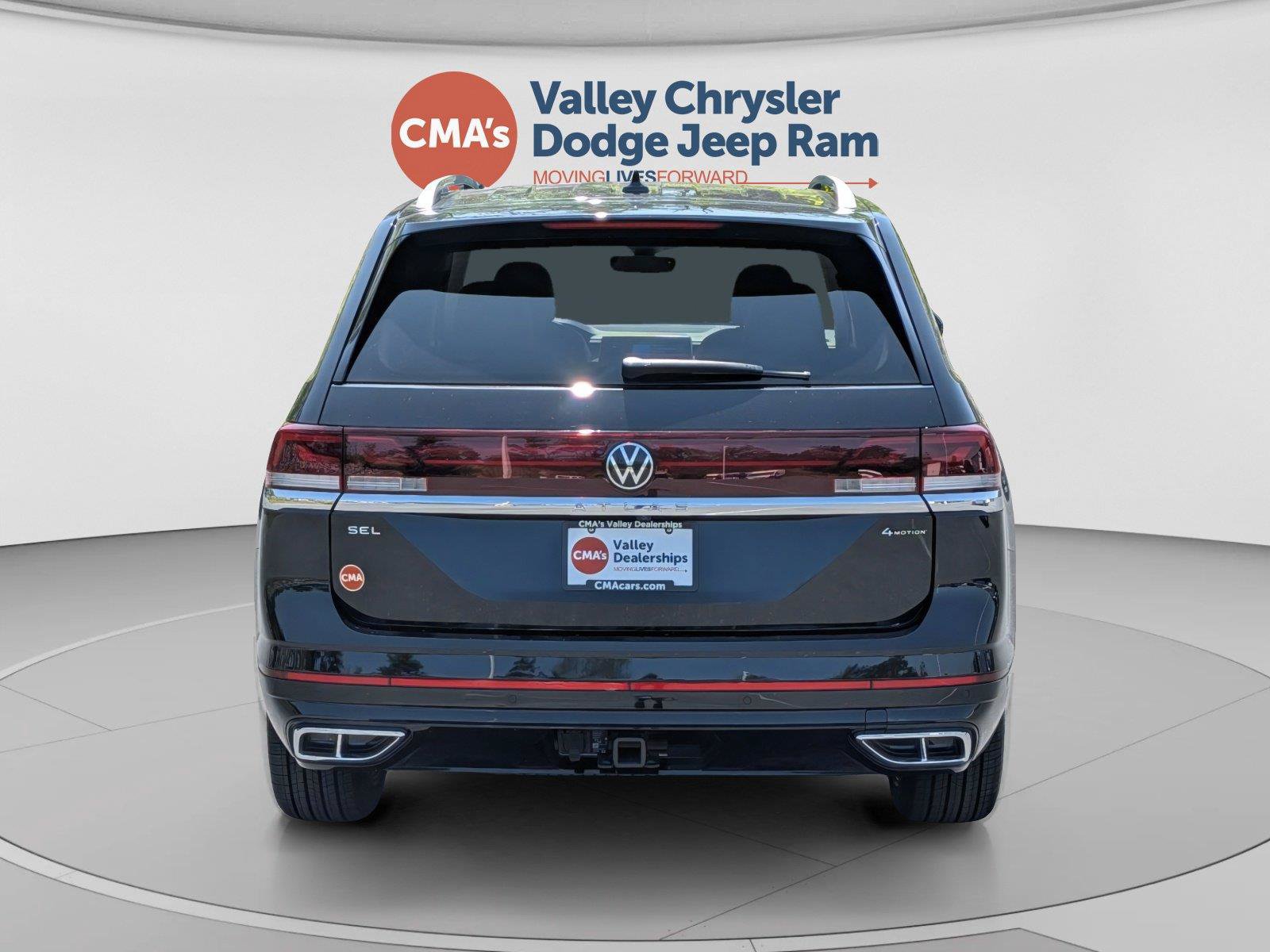 Used 2024 Volkswagen Atlas SEL Premium R-Line AWD/4WD image 4