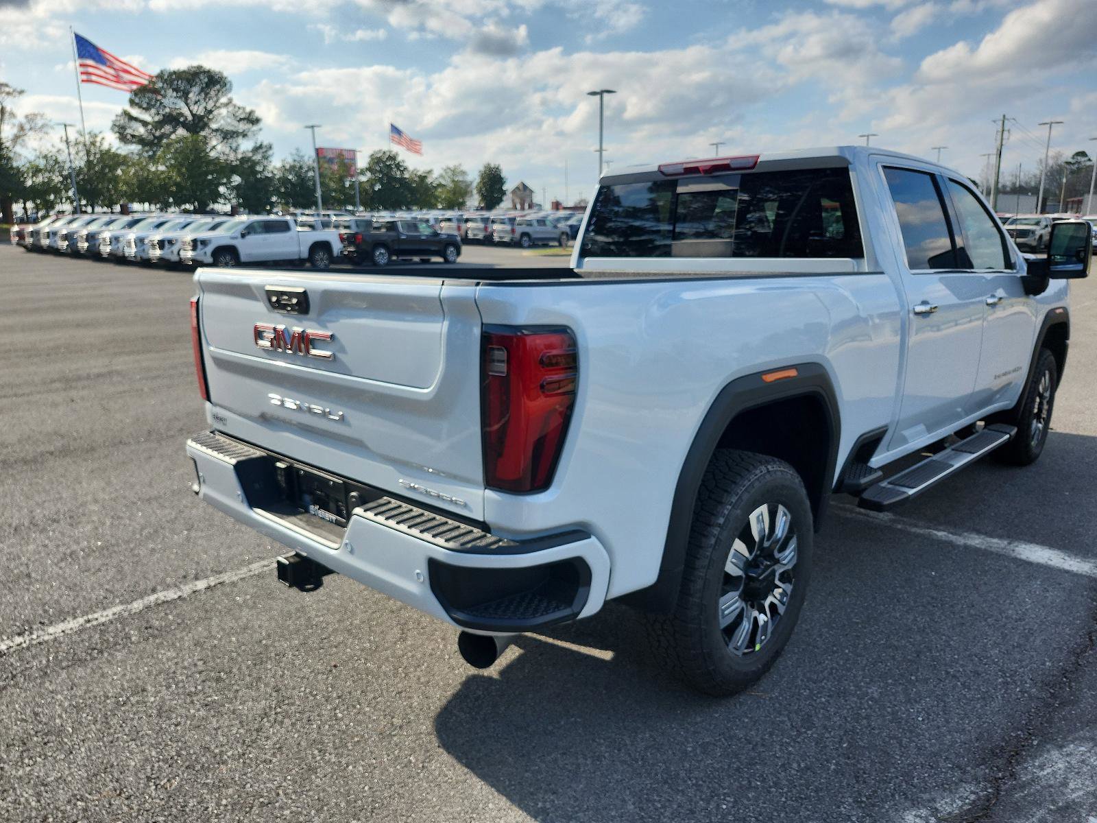 New 2026 GMC Sierra 2500 Denali image 3