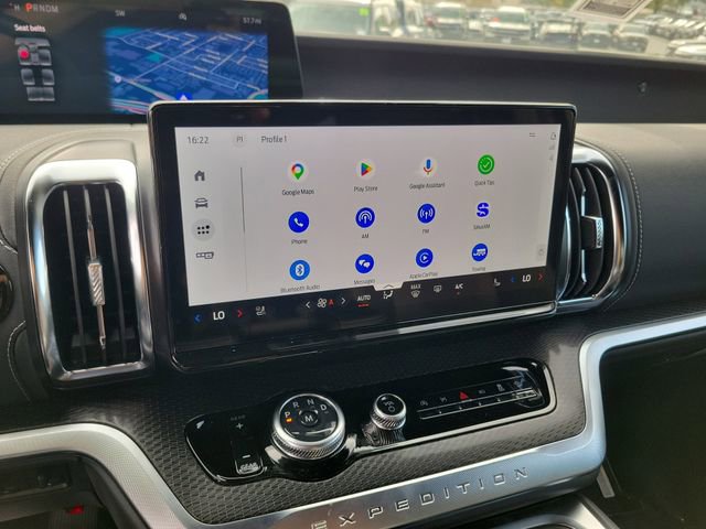 New 2026 Ford Expedition Platinum w/ Stealth Appearance Package AWD/4WD image 7