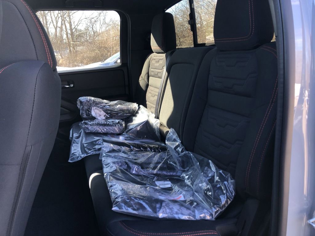 Certified 2025 Nissan Frontier PRO-4X image 16