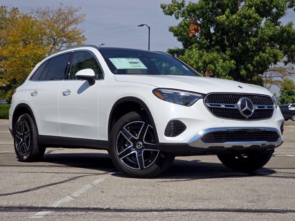 New 2027 Mercedes-Benz GLC 300 4MATIC image 2