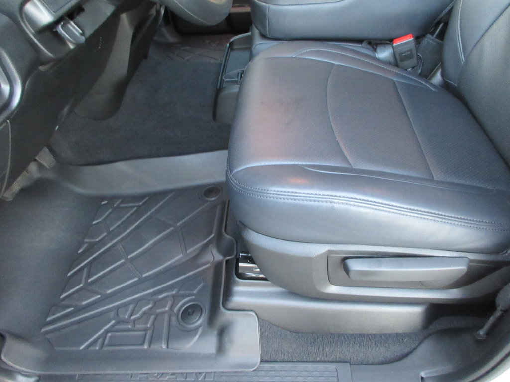 Used 2025 RAM 2500 Tradesman AWD/4WD image 26