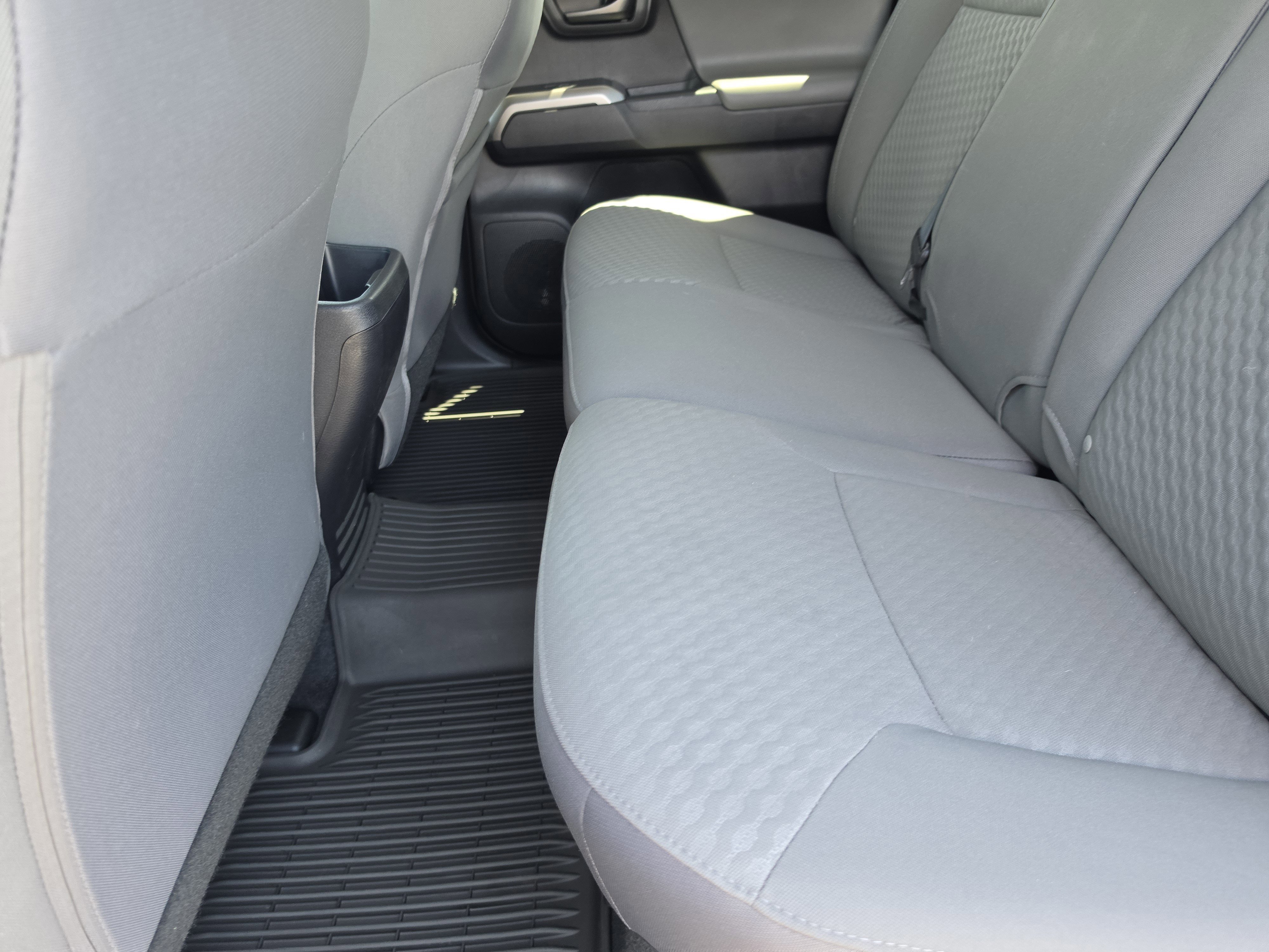 Used 2022 Toyota Tacoma SR5 w/ Technology Package RWD image 10