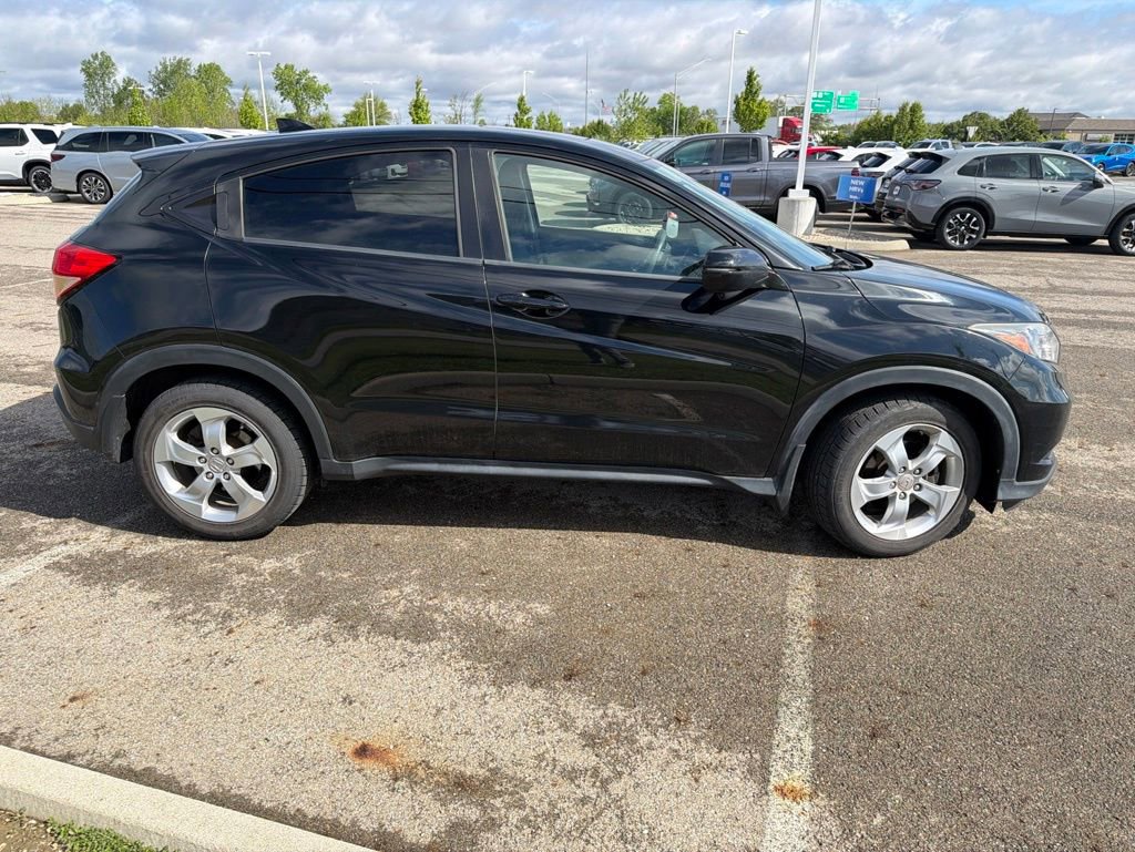 Used 2016 Honda HR-V EX image 3