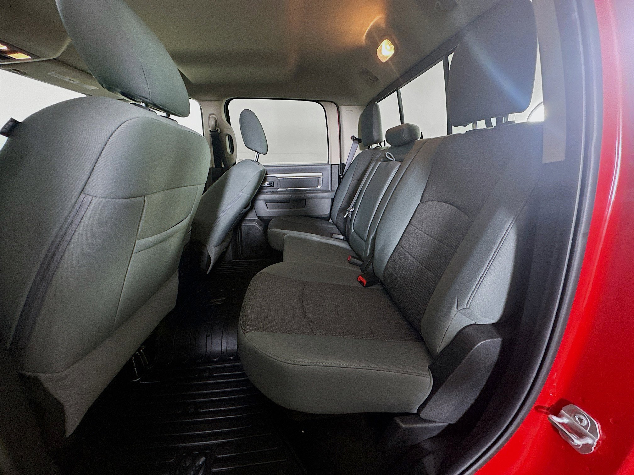 Used 2018 RAM 1500 Big Horn image 26