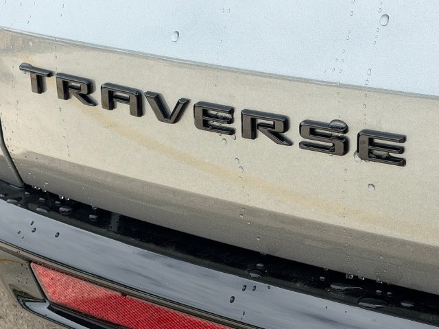 New 2027 Chevrolet Traverse RS FWD image 10
