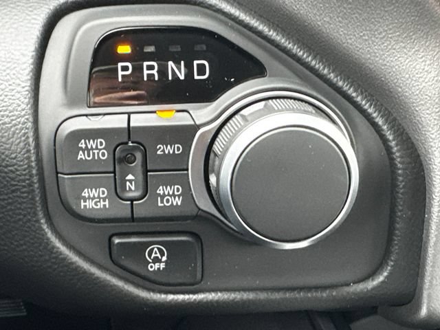 New 2026 RAM 1500 4x4 Crew Cab image 36