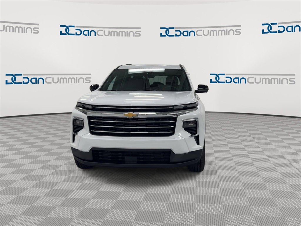 New 2026 Chevrolet Traverse LT w/ Driver Confidence Package image 3