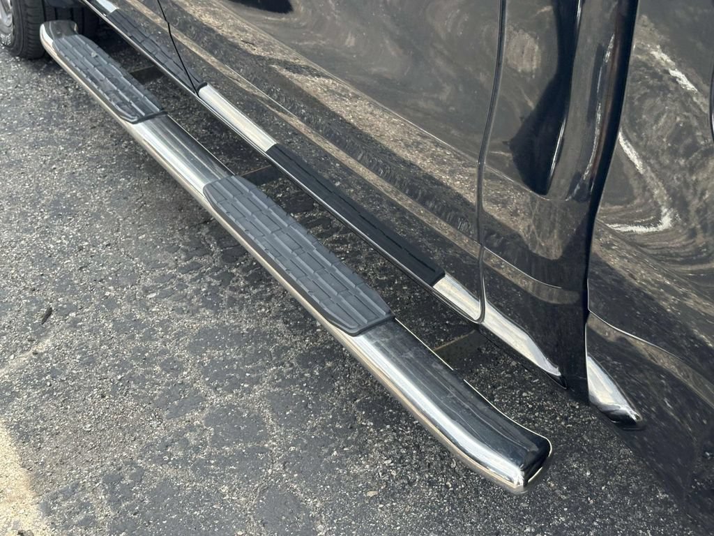 Used 2023 RAM 1500 Laramie AWD/4WD image 12