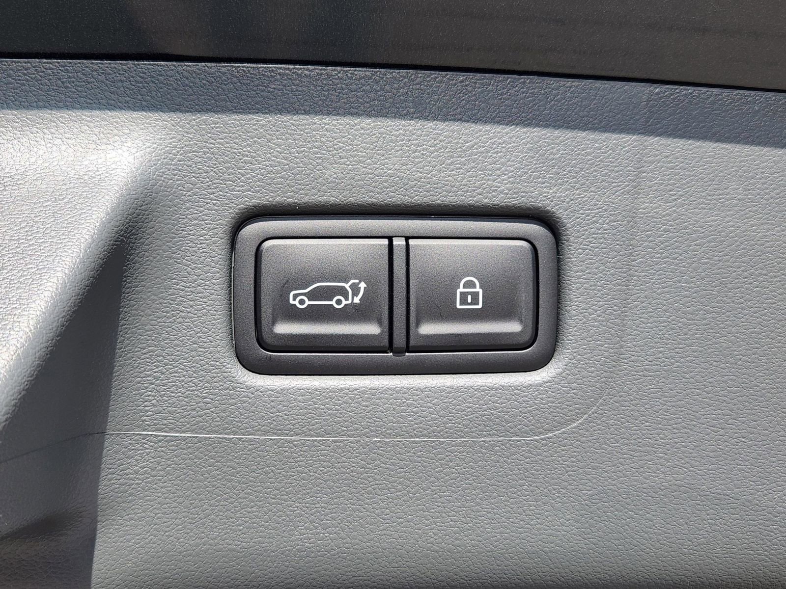 New 2026 Hyundai Santa Fe SE image 10