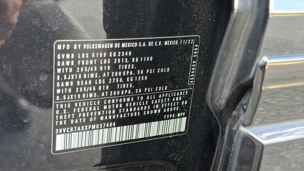 Used 2023 Volkswagen Tiguan SE R-Line FWD image 26