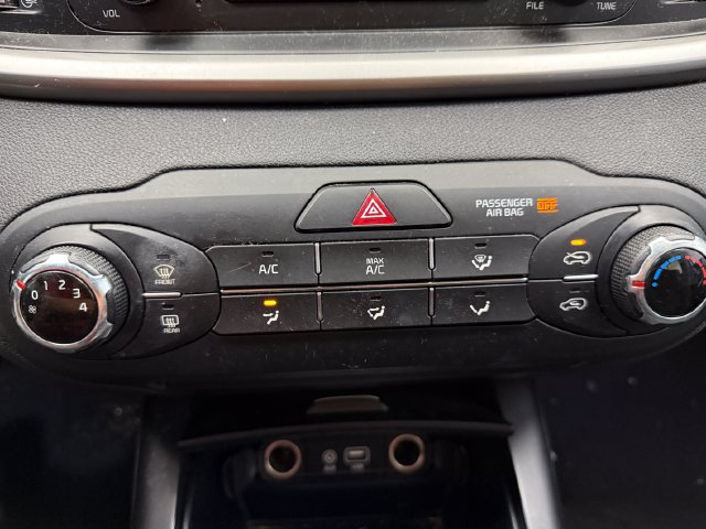 Used 2018 Kia Sorento L FWD image 17