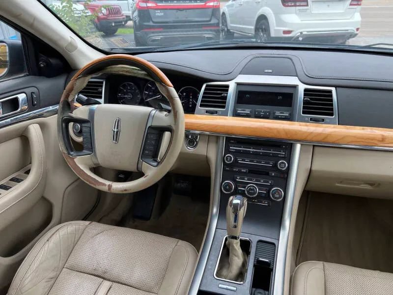 Used 2011 Lincoln MKS FWD image 14