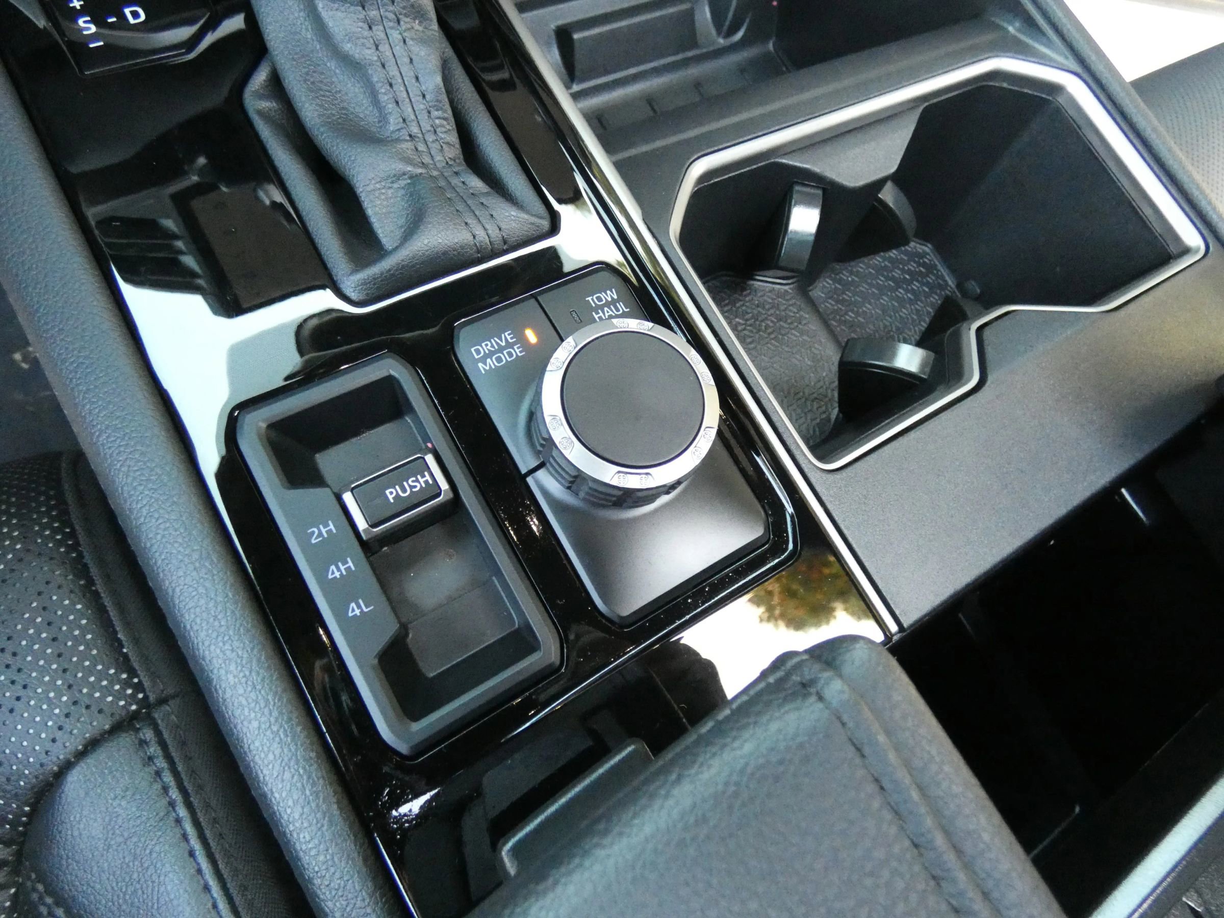 Used 2025 Toyota Tundra Limited image 76