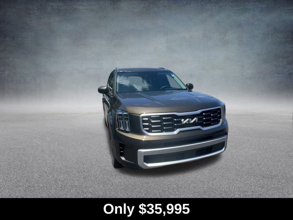 Used 2025 Kia Telluride S image 4