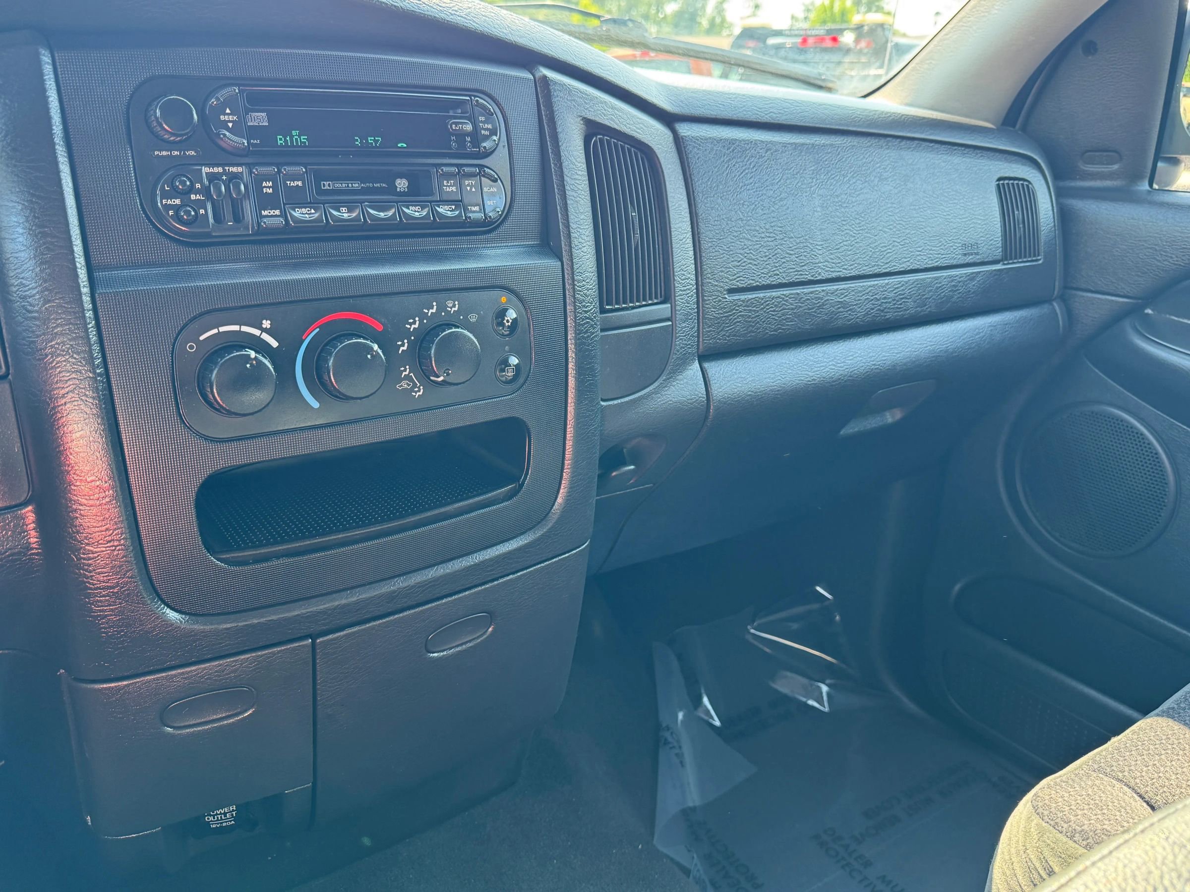 Used 2005 Dodge Ram 3500 Truck SLT w/ Quad Cab Big Horn Value Group image 19