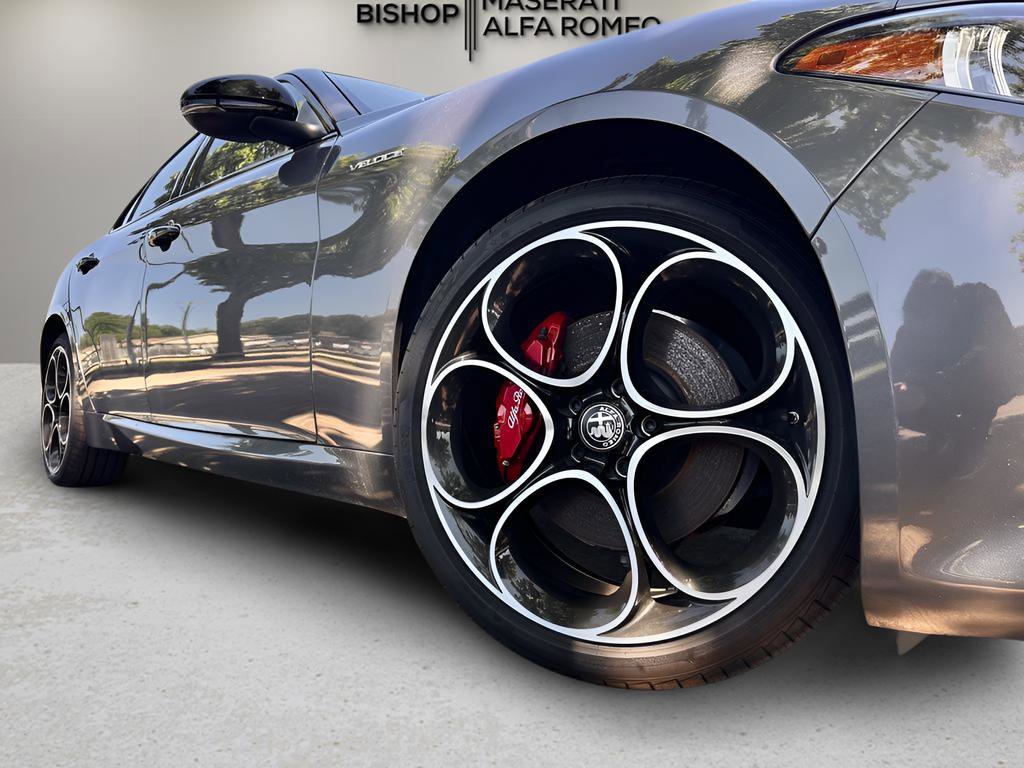 Used 2024 Alfa Romeo Giulia Veloce image 26