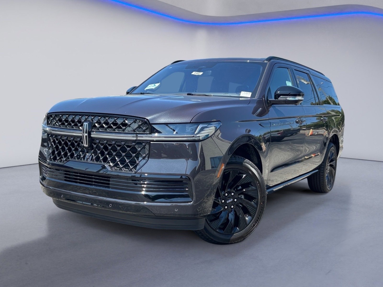 New 2025 Lincoln Navigator L Reserve w/ Jet Appearance Package image 2