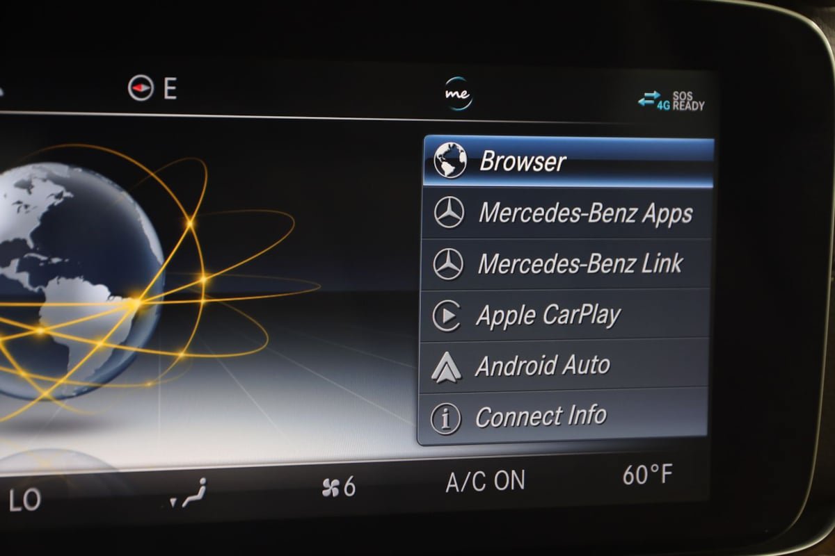 Used 2020 Mercedes-Benz E 450 4MATIC Wagon w/ Premium Package image 11