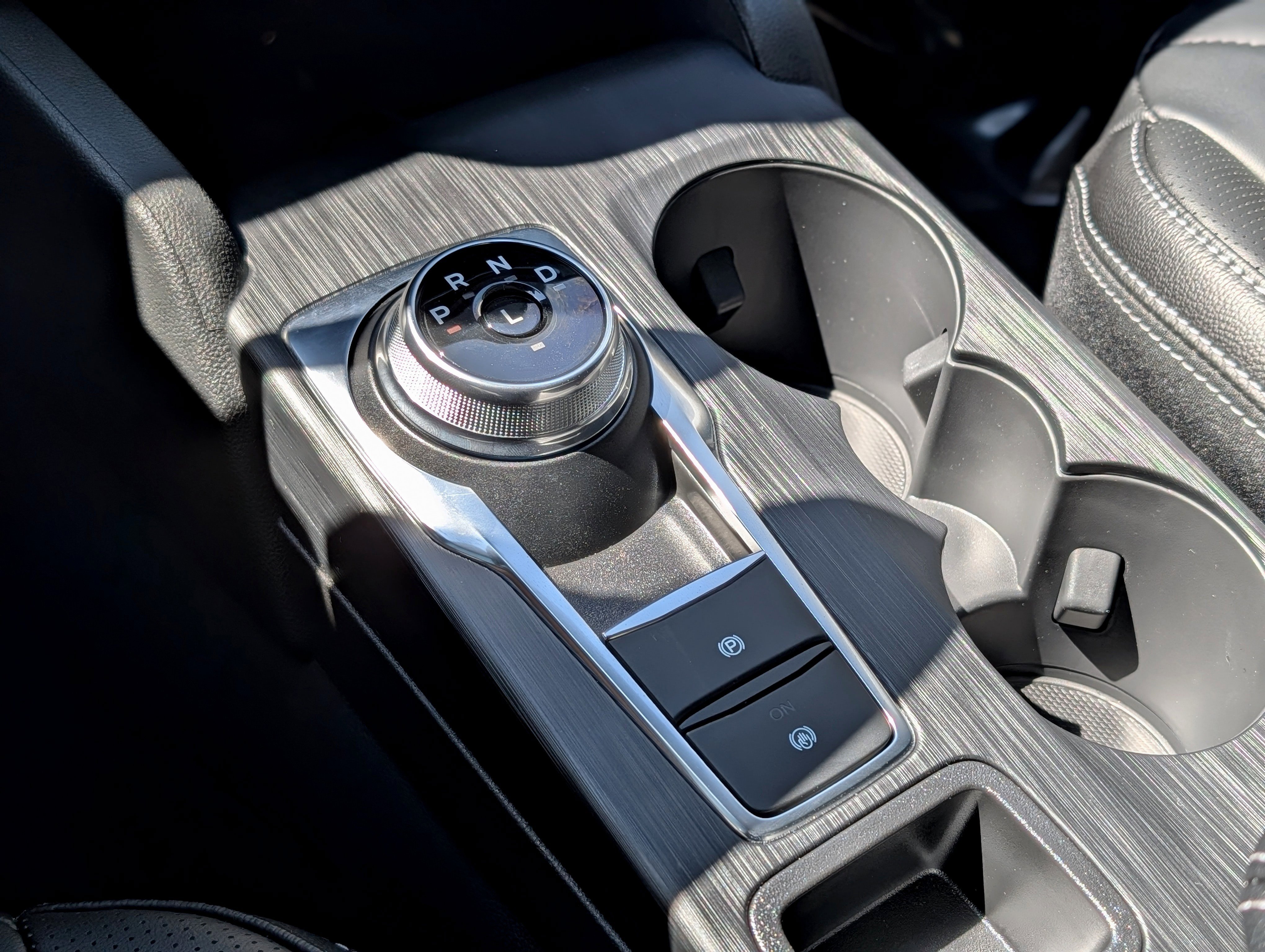 Used 2026 Ford Escape SE w/ PHEV Premium Package image 17