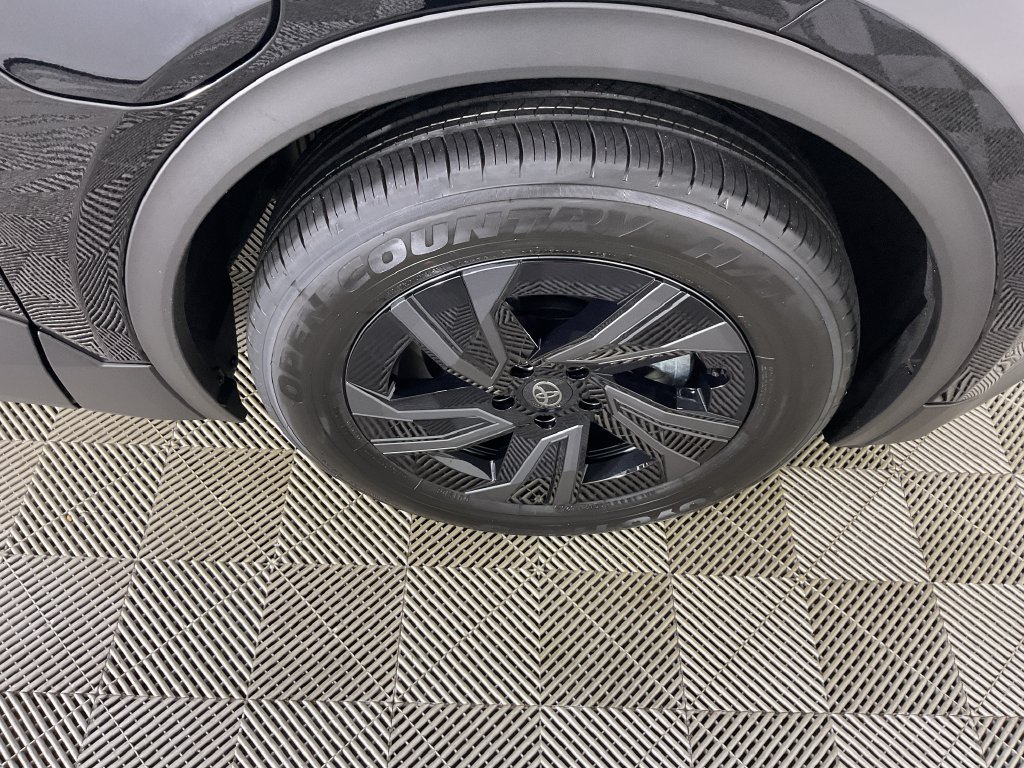New 2026 Toyota C-HR AWD/4WD image 10