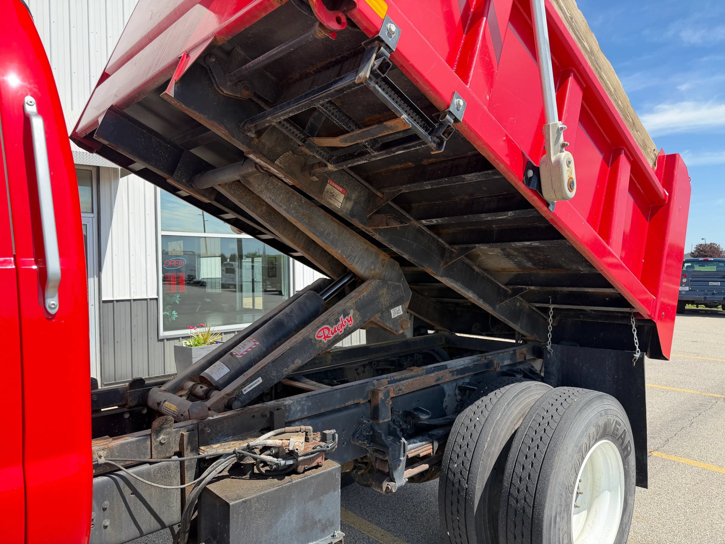 Used 2023 Ford F750 2WD Regular Cab Super Duty image 26
