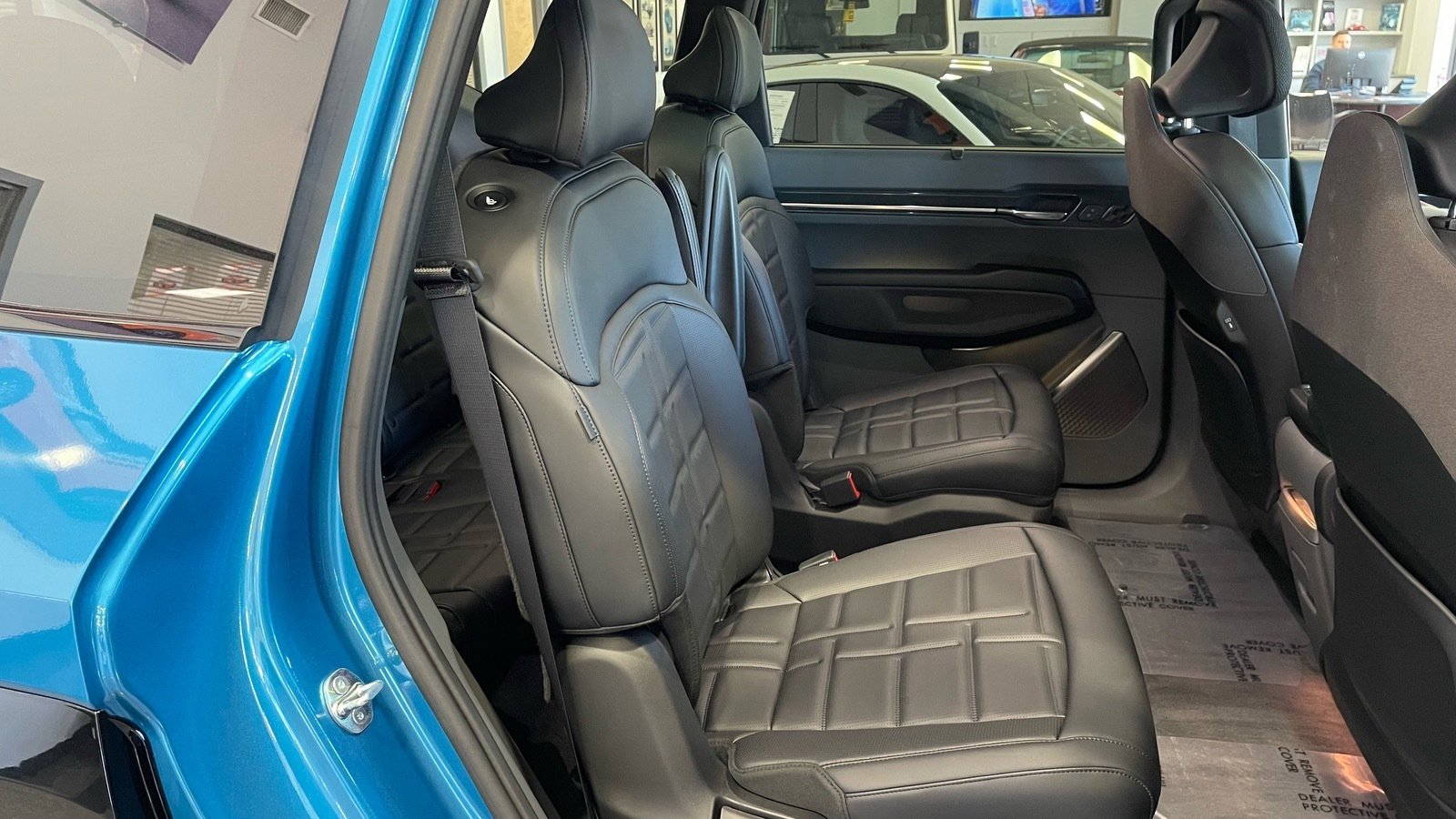 Used 2026 Kia EV9 Land w/ Nightfall Edition Package image 48