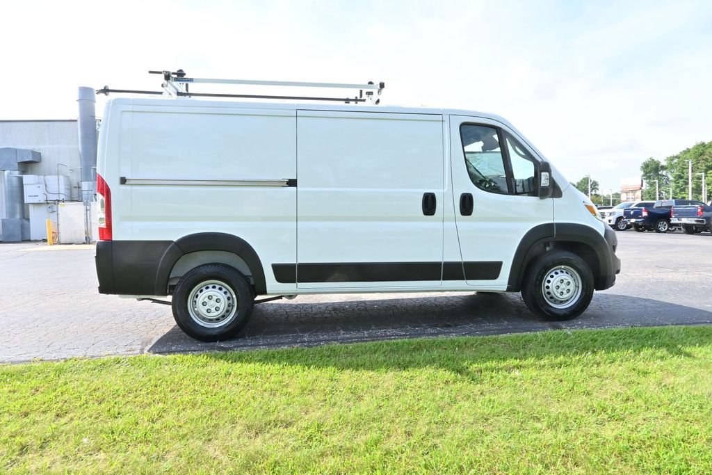 Used 2025 RAM ProMaster 2500 w/ Safety Group FWD image 9