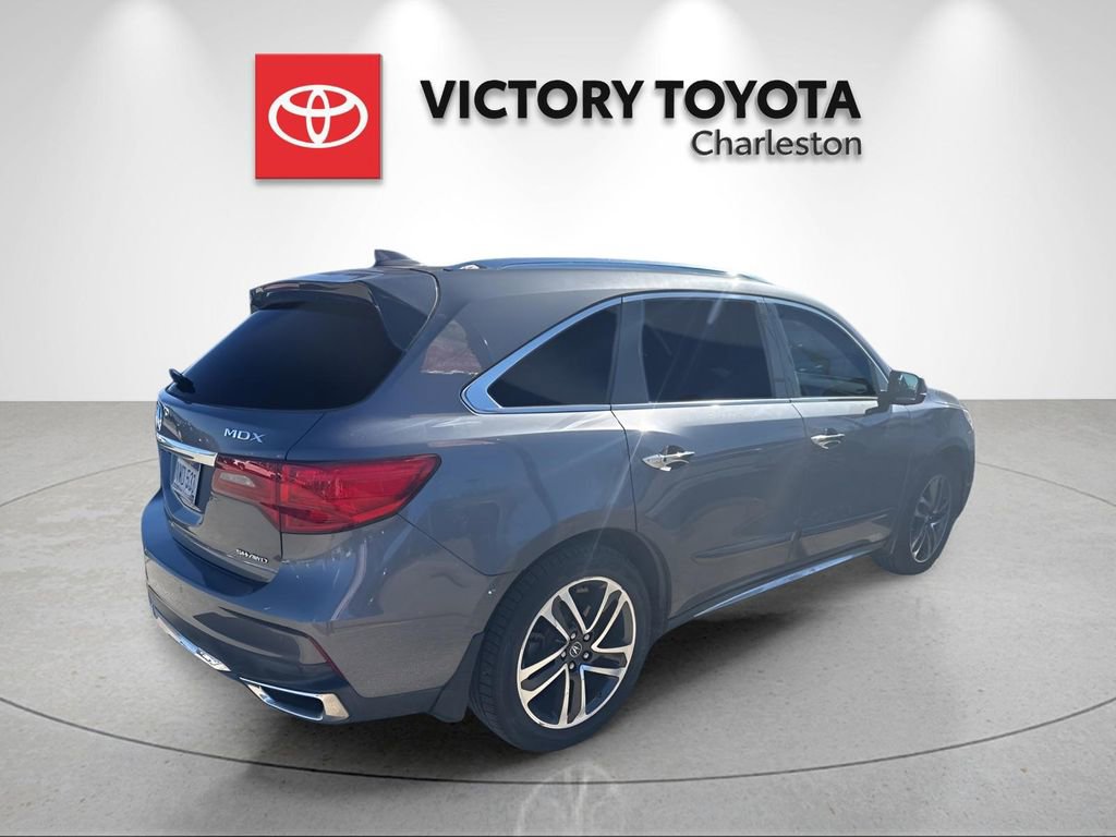 Used 2017 Acura MDX SH-AWD w/ Advance Package image 3