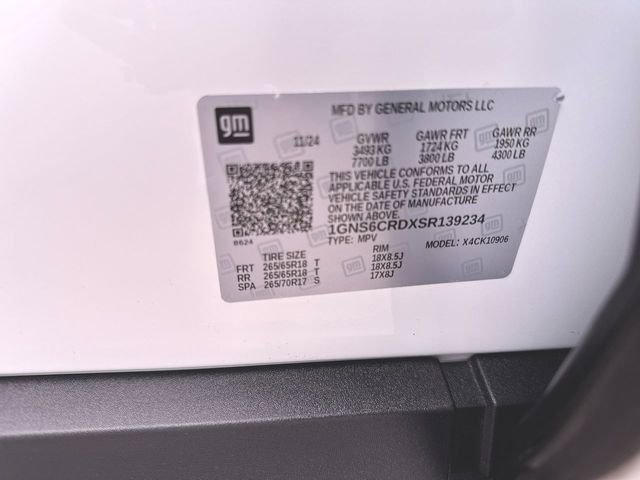 Used 2025 Chevrolet Suburban LT w/ Comfort Package image 34
