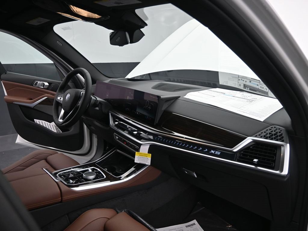 New 2026 BMW X5 xDrive50e image 20