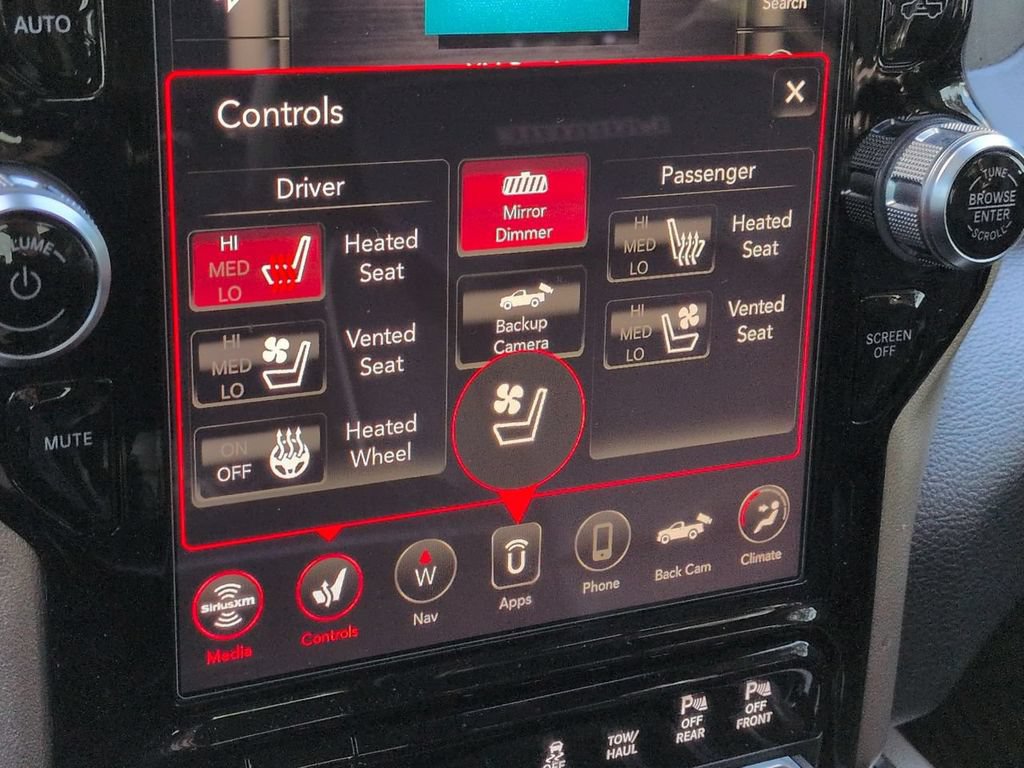 Used 2019 RAM 1500 Laramie AWD/4WD image 22