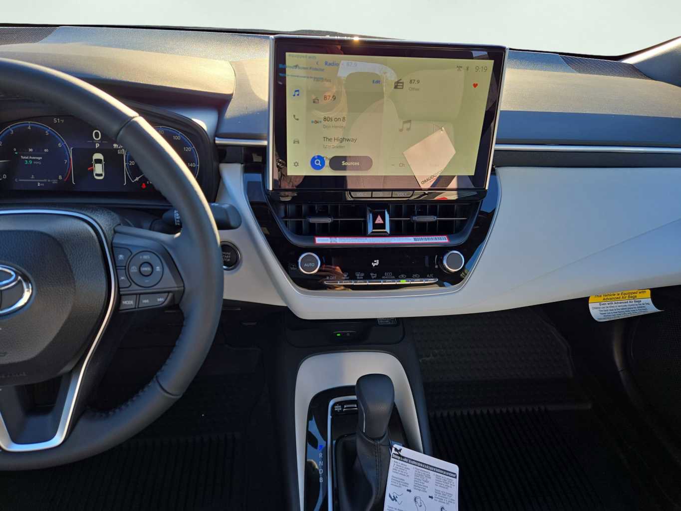 Used 2026 Toyota Corolla SE w/ SE Package image 15